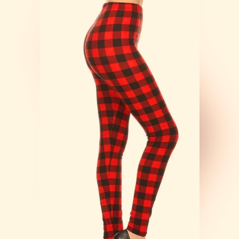 Niobe Clothing gingham leggings, size extra small, black and red checkered